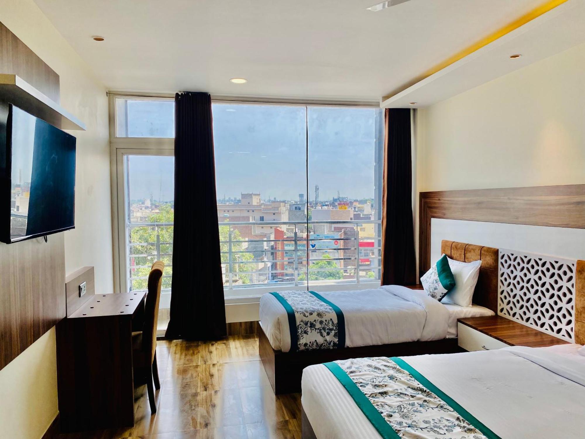 Hotel White House 350 Mtr From Golden Temple Amritsar Luaran gambar