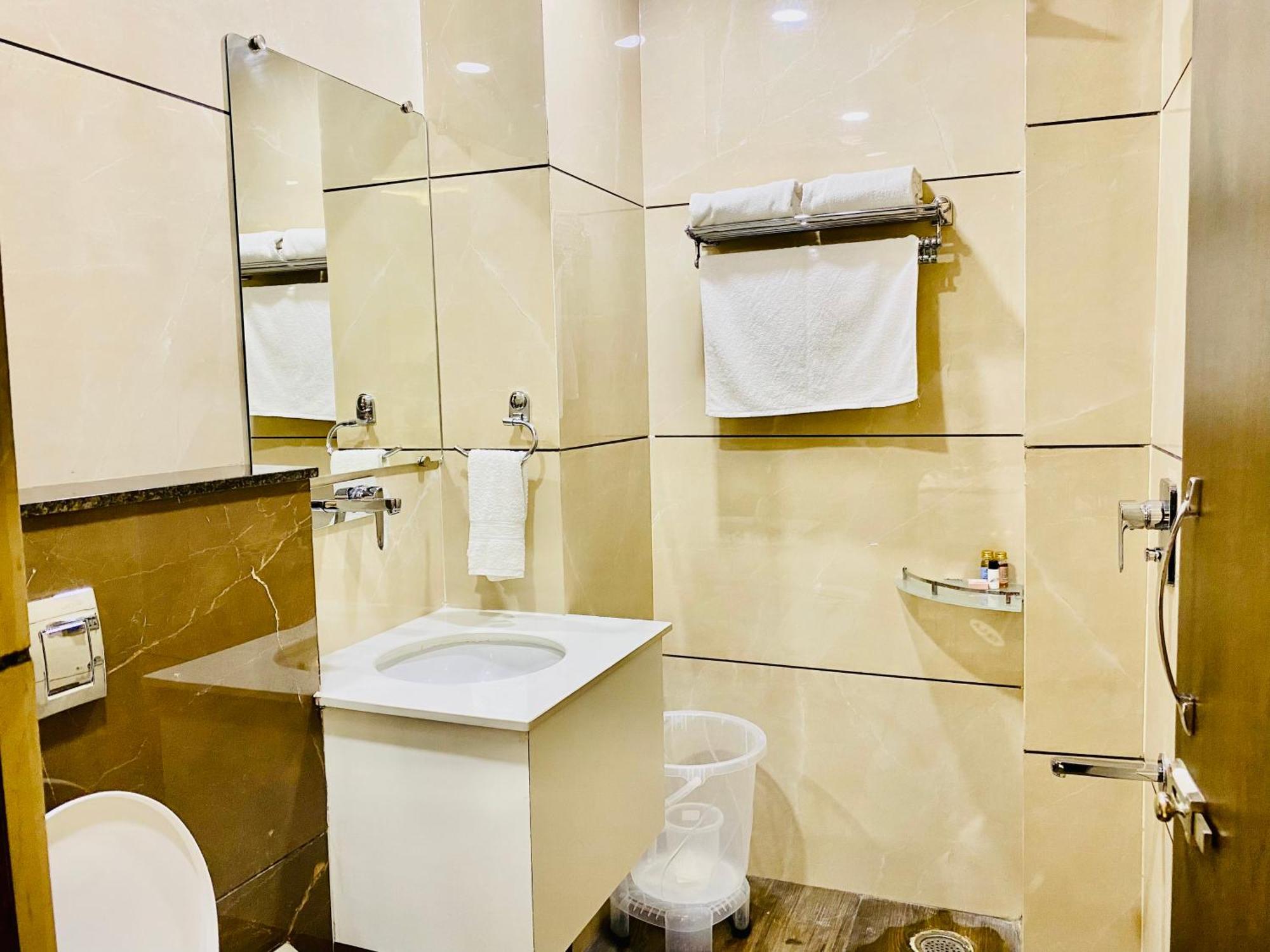 Hotel White House 350 Mtr From Golden Temple Amritsar Luaran gambar